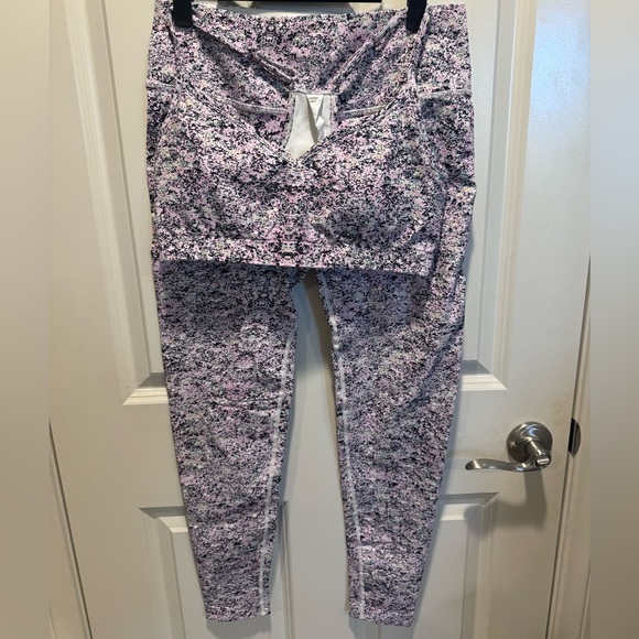 Fabletics seamless set size XL - Picture 1 of 5